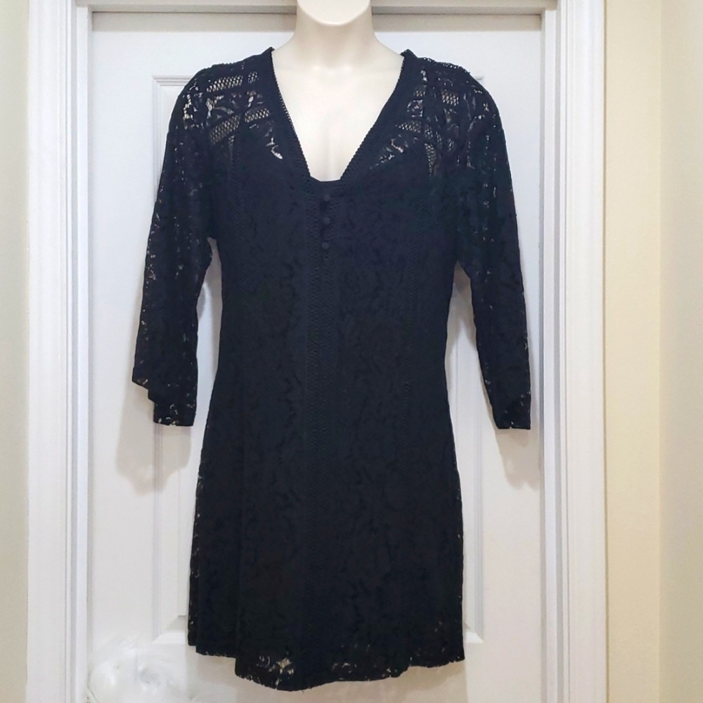 City Chic Lace Shift Dress